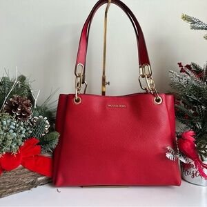 NWT Trisha Large Pebbled Leather Triple Gusset Shoulder Bag Bright Red